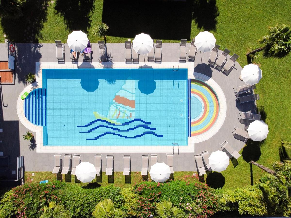 Residence Verdeblu Арко Екстериор снимка